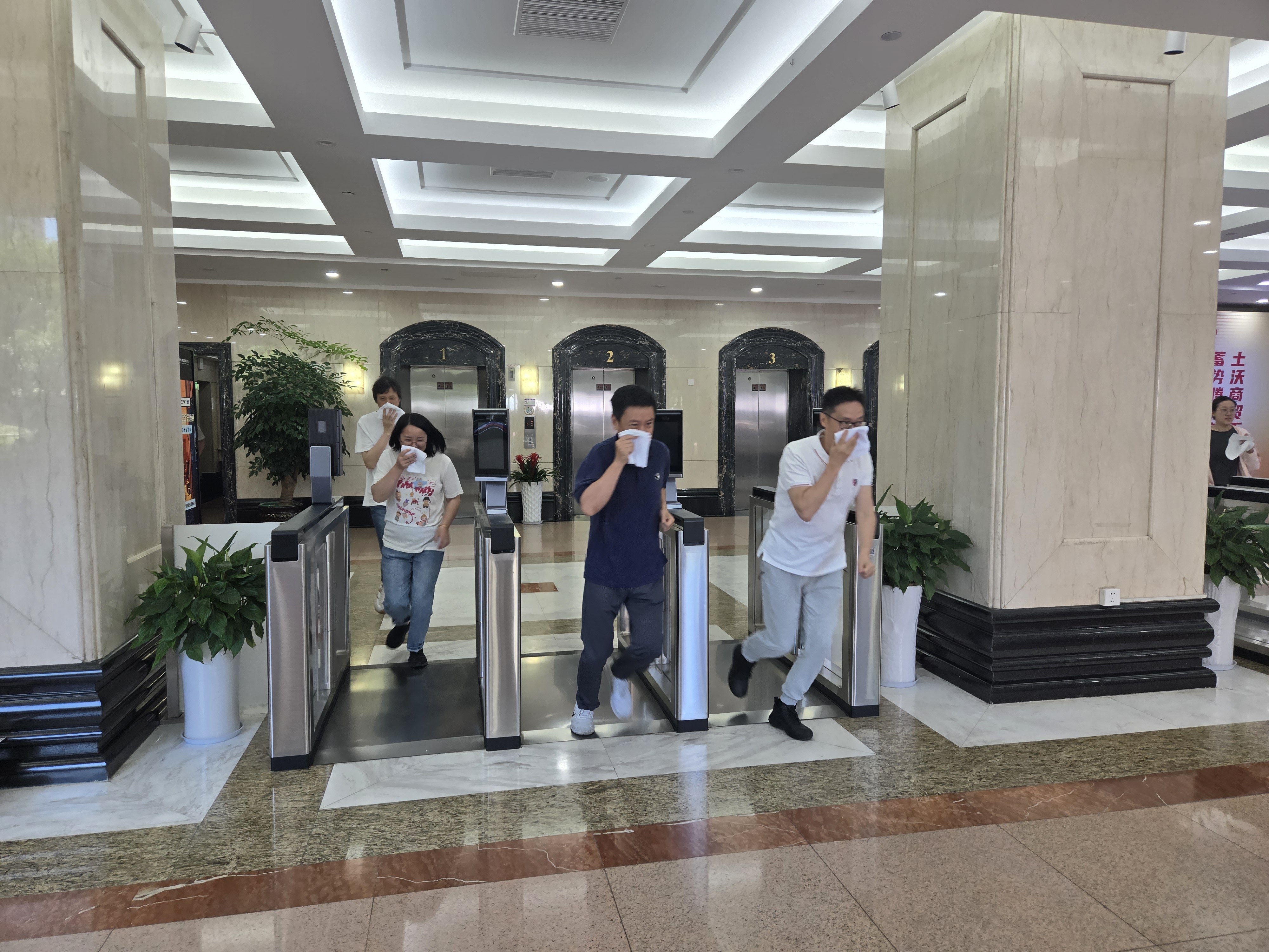 微信图片_20250702164527.jpg 微信图片_20250702164527.jpg